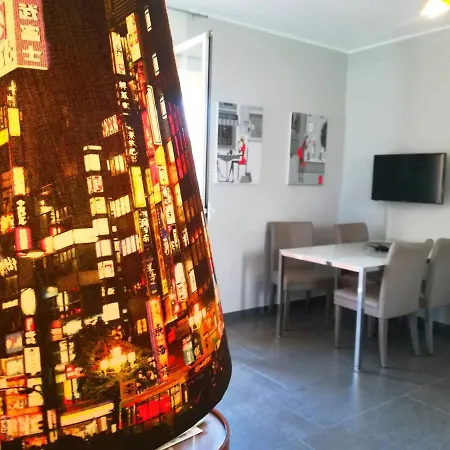 Modern With Wi-fi, Air Conditioning And Balcony; Pets Allowed Nyaraló *