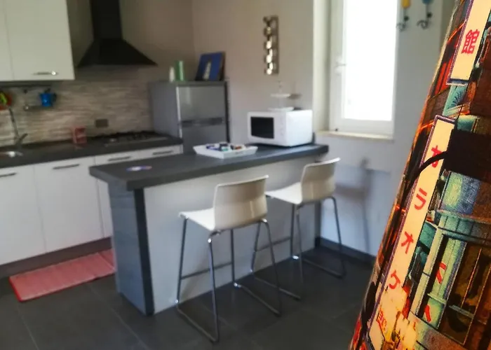 Modern With Wi-fi, Air Conditioning And Balcony; Pets Allowed 度假居