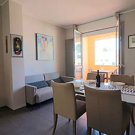 Modern With Wi-fi, Air Conditioning And Balcony; Pets Allowed