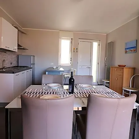 Modern With Wi-fi, Air Conditioning And Balcony; Pets Allowed * Отранто
