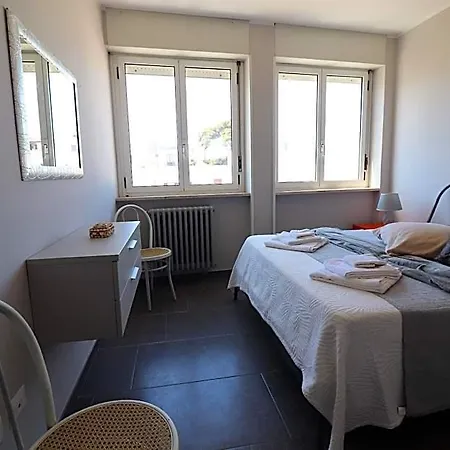 Modern With Wi-fi, Air Conditioning And Balcony; Pets Allowed