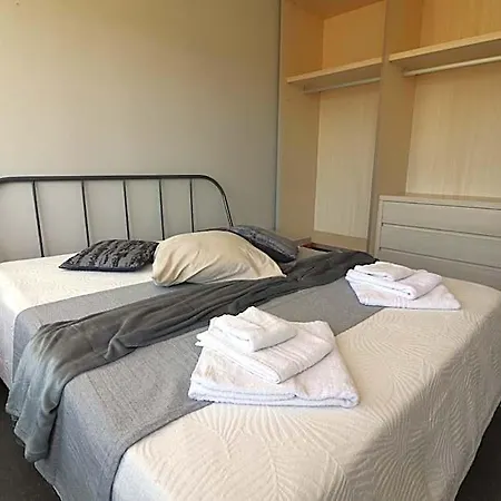 Дом отдыха Modern With Wi-fi, Air Conditioning And Balcony; Pets Allowed Отранто