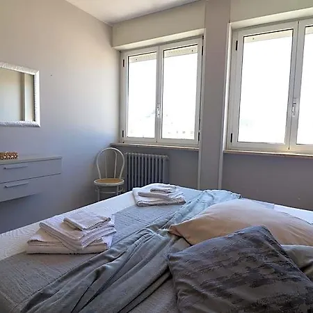 Modern With Wi-fi, Air Conditioning And Balcony; Pets Allowed