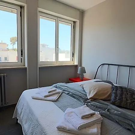 Modern With Wi-fi, Air Conditioning And Balcony; Pets Allowed Дом отдыха
