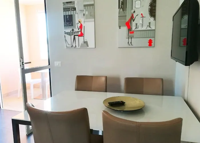 Modern With Wi-fi, Air Conditioning And Balcony; Pets Allowed Tatil Evi